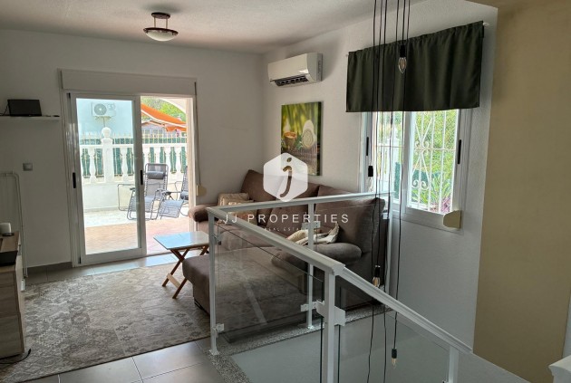 Tweedehands - Appartement / flat -
Torrevieja - La Mata