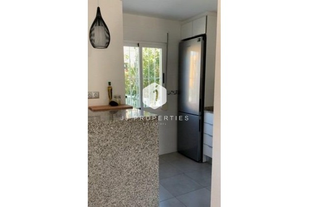 Tweedehands - Appartement / flat -
Torrevieja - La Mata