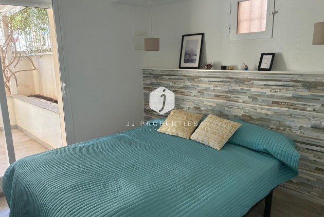 Tweedehands - Appartement / flat -
Torrevieja - La Mata