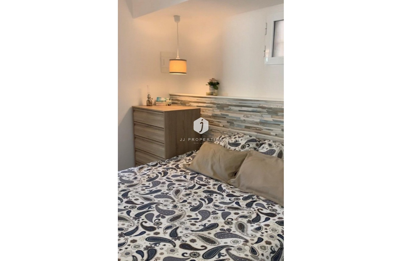 Tweedehands - Appartement / flat -
Torrevieja - La Mata