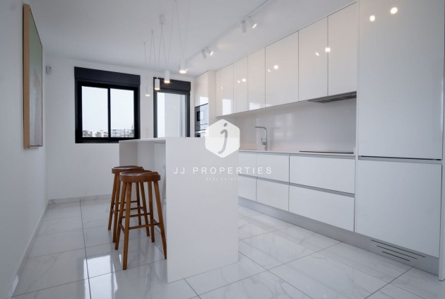 Resale - Villa -
Torrevieja - La Valeta