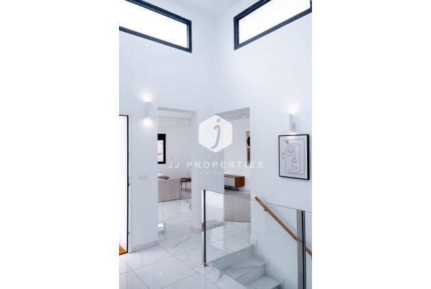 Resale - Villa -
Torrevieja - La Valeta