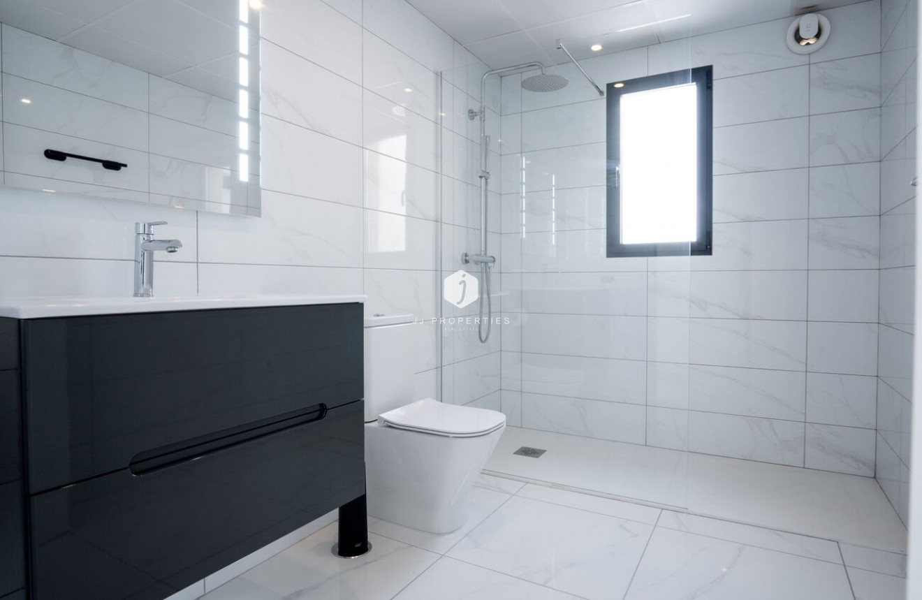 Resale - Villa -
Torrevieja - La Valeta
