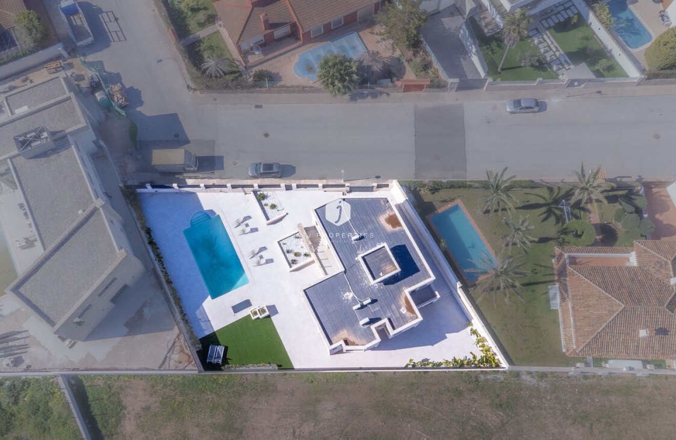 Resale - Villa -
Torrevieja - La Valeta