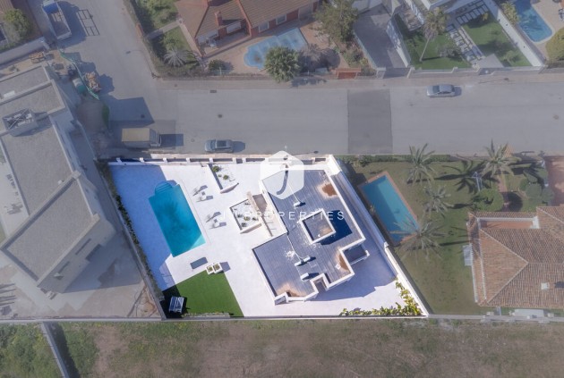 Resale - Villa -
Torrevieja - La Valeta