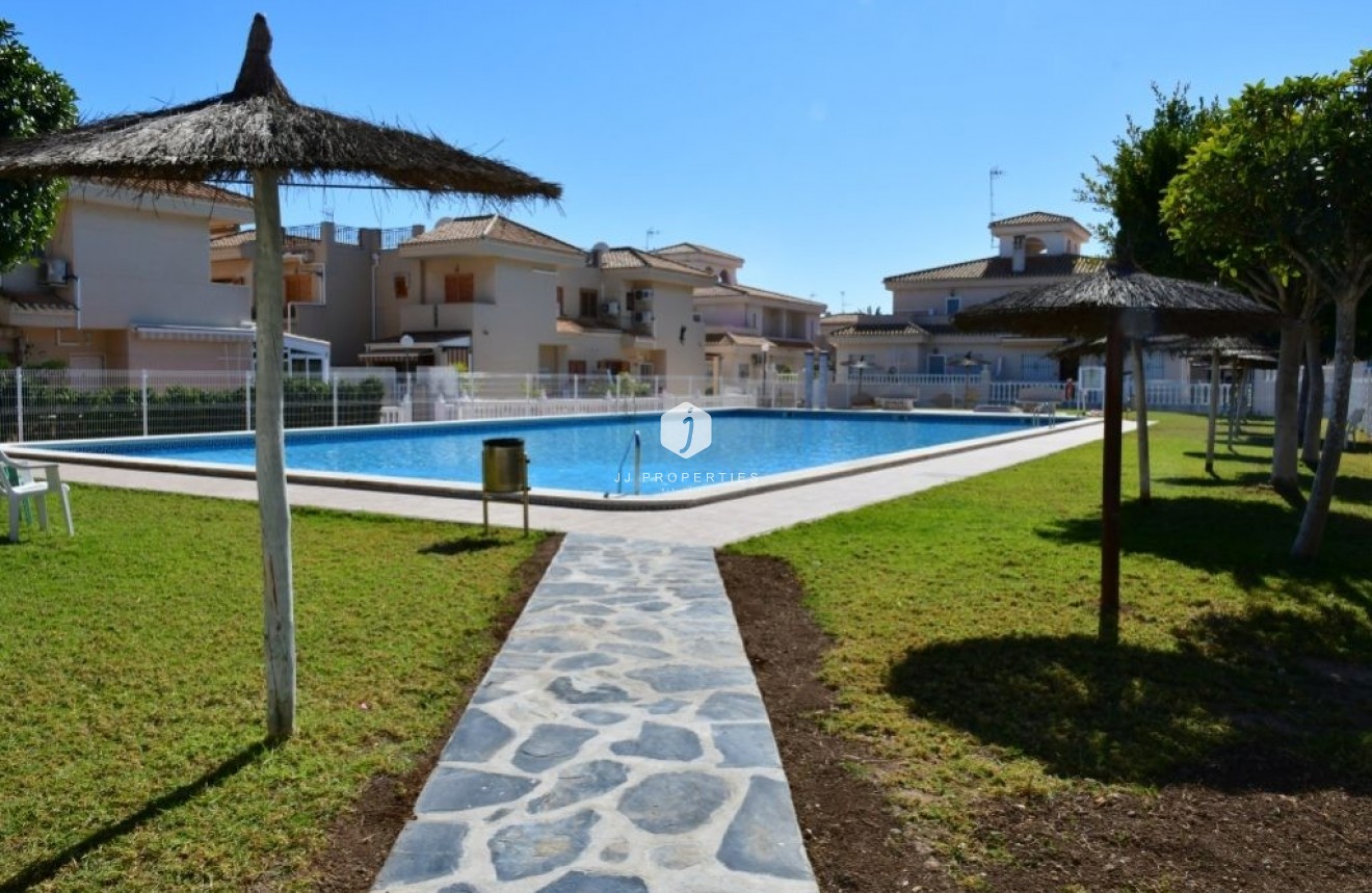 Tweedehands - Appartement / flat -
Orihuela Costa - Costa Blanca