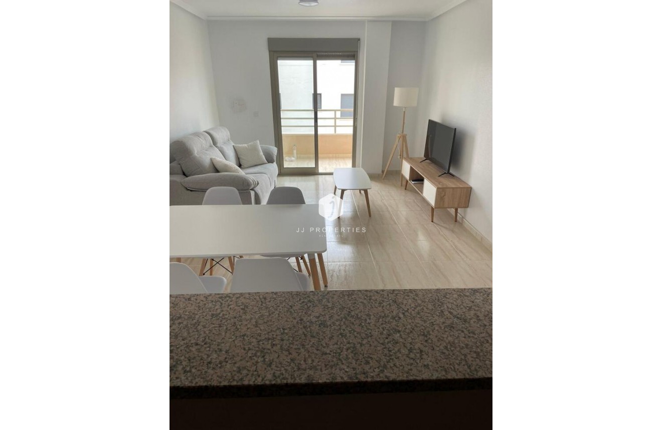 Aus zweiter Hand - Wohnung -
San Miguel de Salinas - Costa Blanca