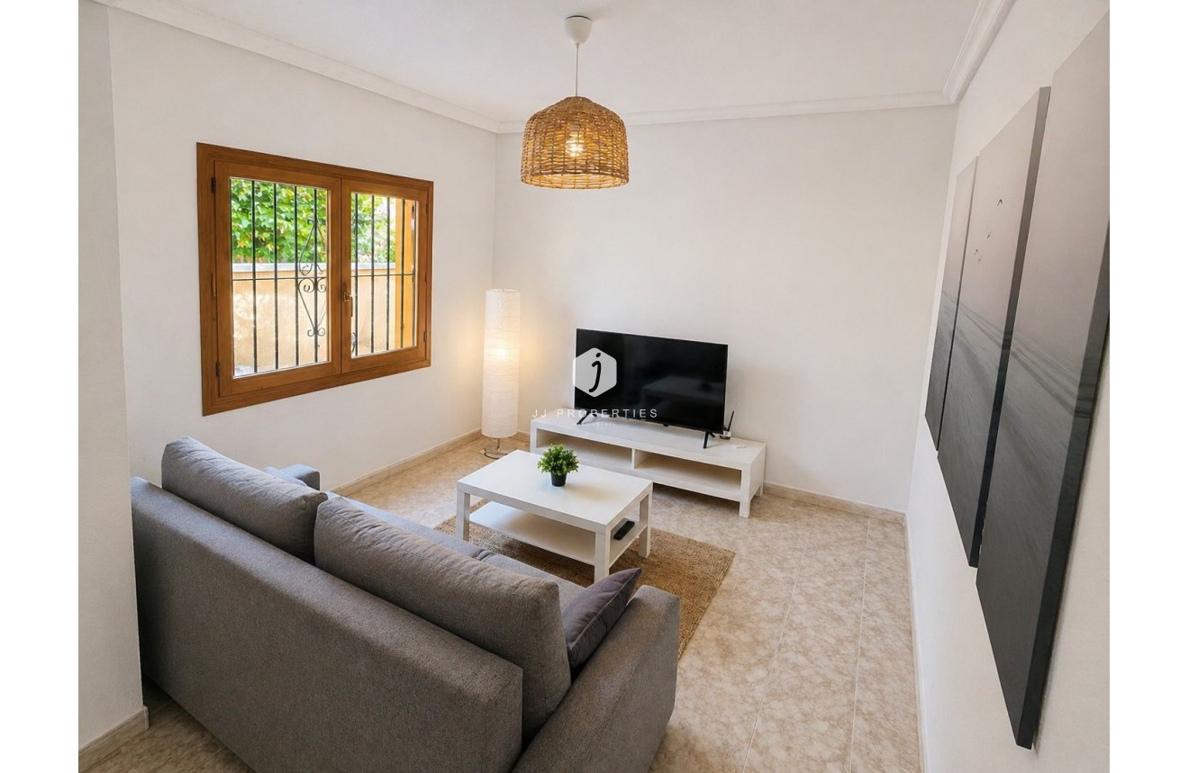 Aus zweiter Hand - Wohnung -
Orihuela Costa - Costa Blanca
