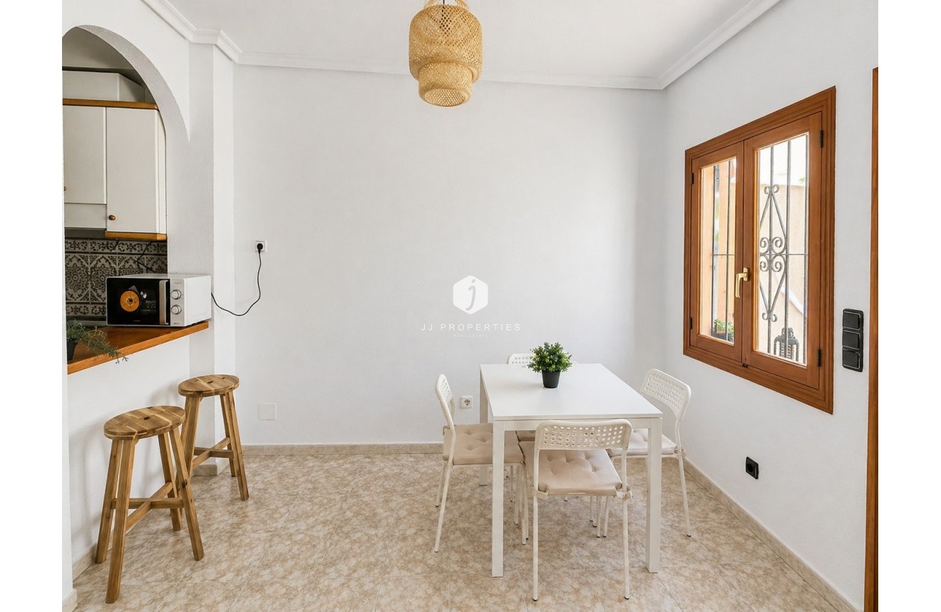 Aus zweiter Hand - Wohnung -
Orihuela Costa - Costa Blanca