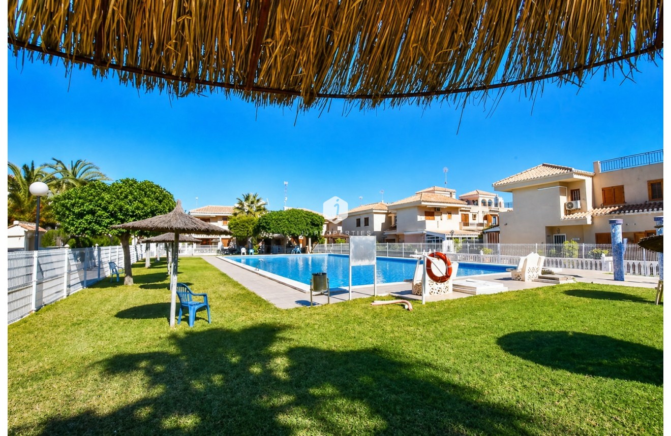 Aus zweiter Hand - Wohnung -
Orihuela Costa - Costa Blanca