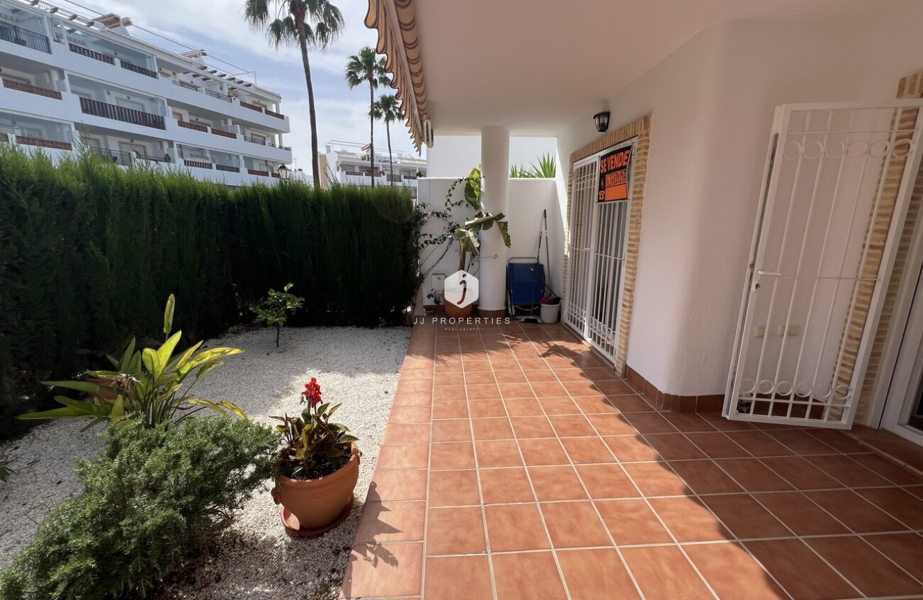 Resale - Apartment / flat -
Orihuela Costa - Villamartín