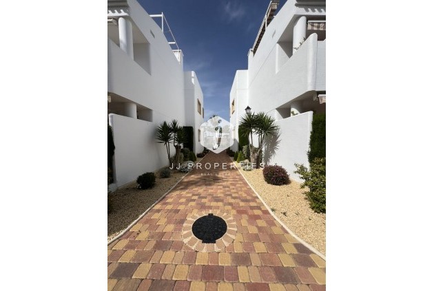 Resale - Apartment / flat -
Orihuela Costa - Villamartín
