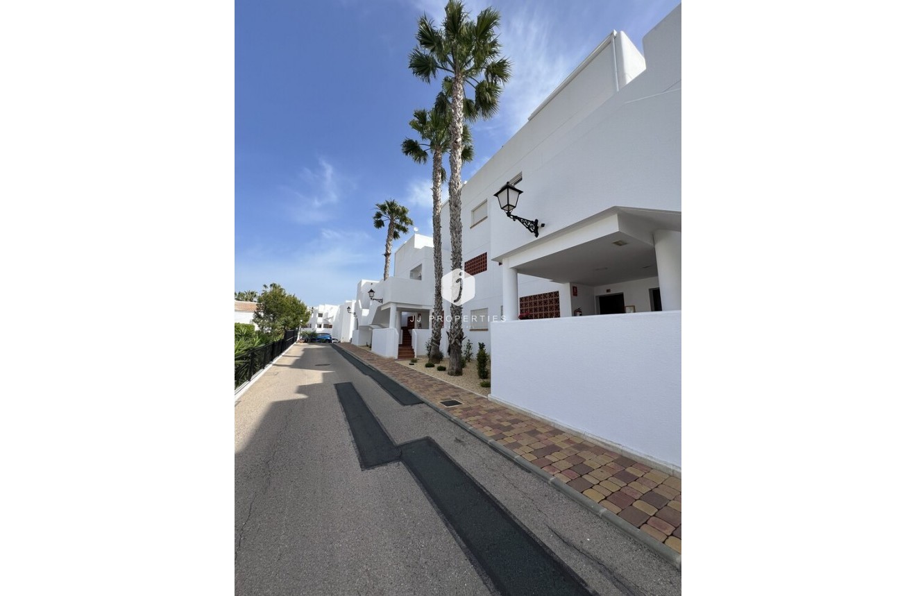 Resale - Apartment / flat -
Orihuela Costa - Villamartín