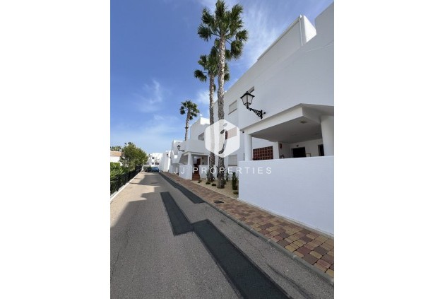 Resale - Apartment / flat -
Orihuela Costa - Villamartín