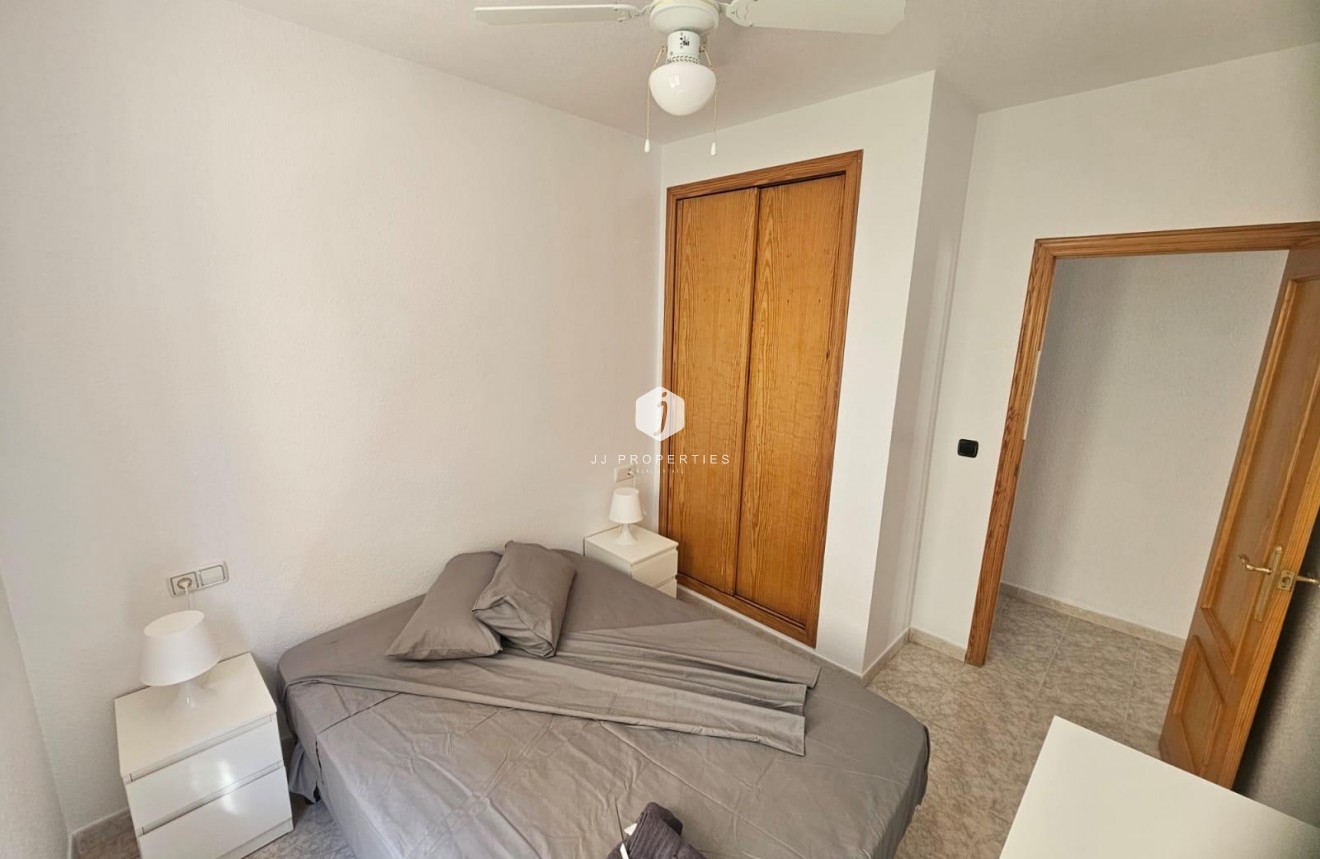 Aus zweiter Hand - Wohnung -
Orihuela Costa - La Zenia