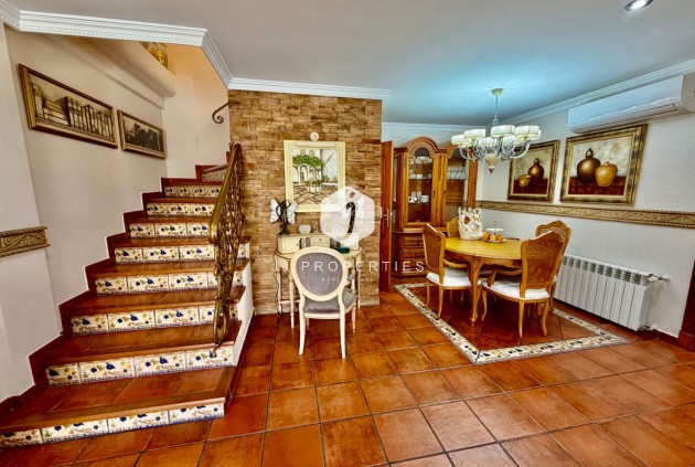 Resale - Chalet -
Orihuela Costa - La Zenia