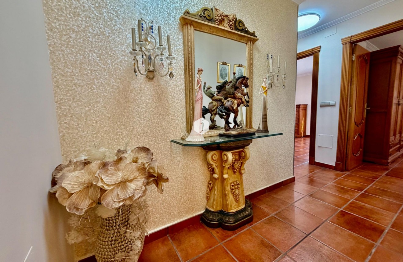 Resale - Chalet -
Orihuela Costa - La Zenia