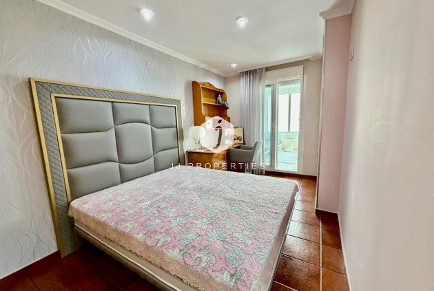 Resale - Chalet -
Orihuela Costa - La Zenia