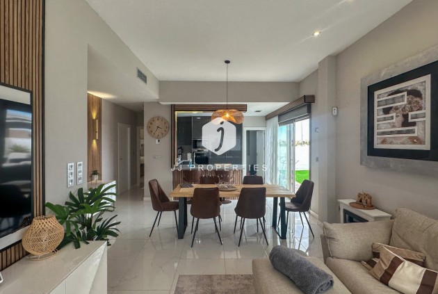 Resale - Villa -
Orihuela Costa - Costa Blanca
