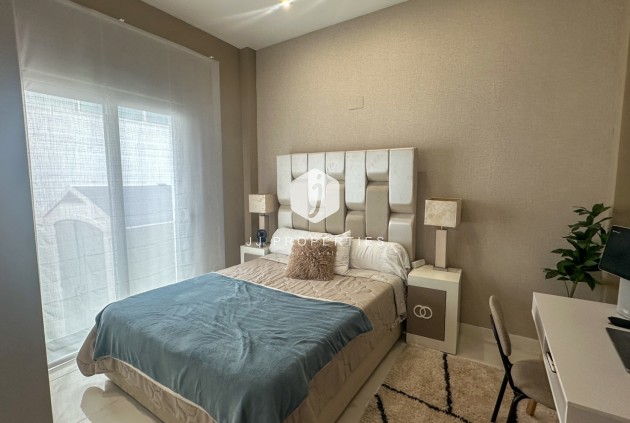 Resale - Villa -
Orihuela Costa - Costa Blanca