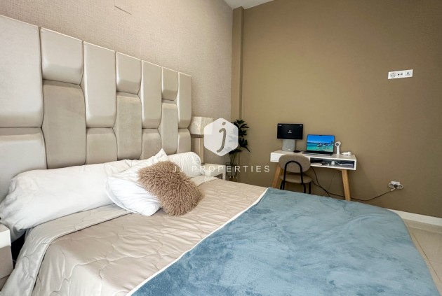 Resale - Villa -
Orihuela Costa - Costa Blanca