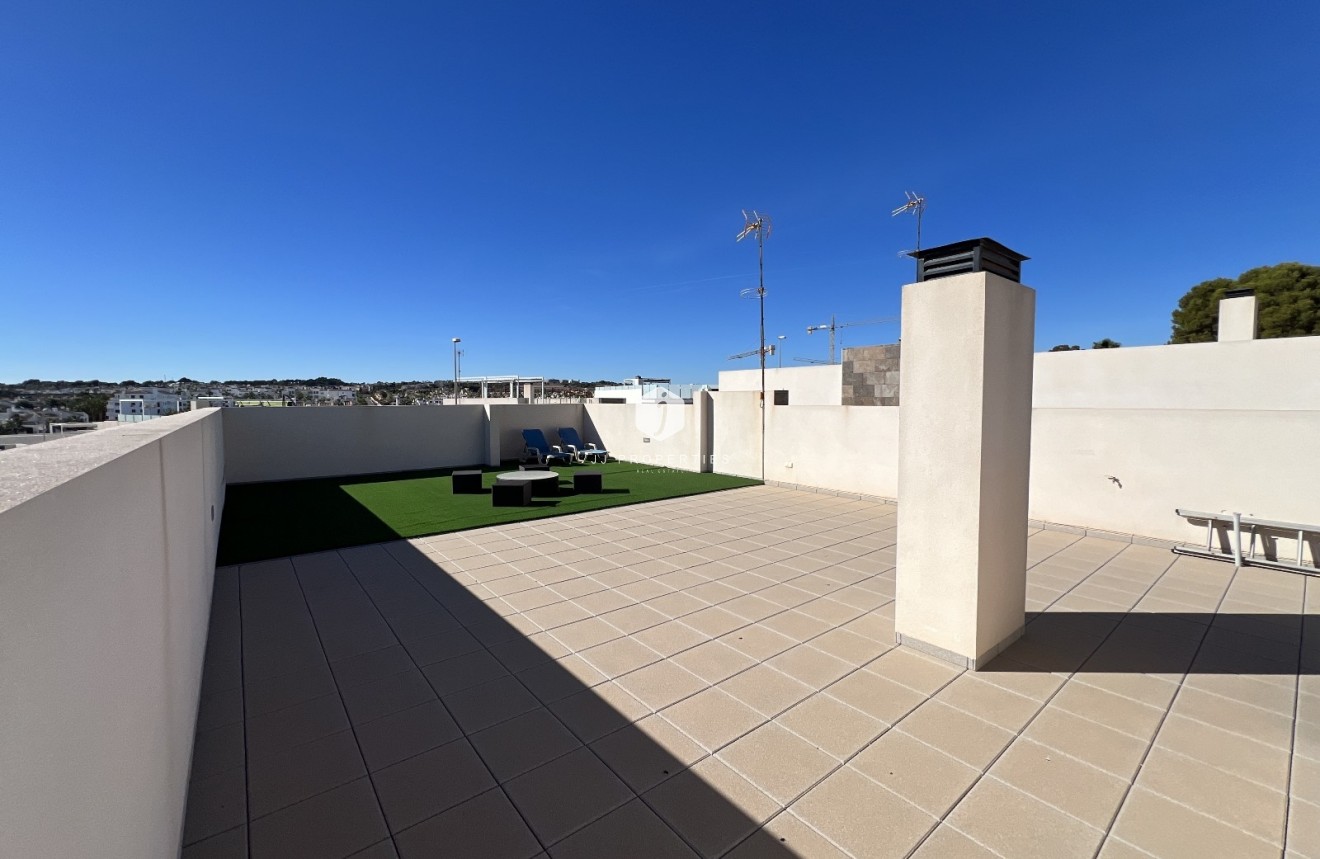 Resale - Villa -
Orihuela Costa - Costa Blanca