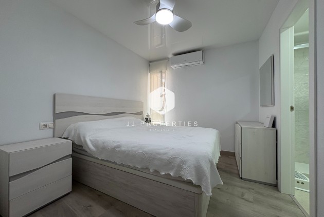 D'occasion - Appartement -
Torrevieja - Costa Blanca