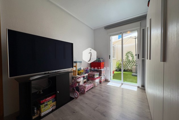 D'occasion - Appartement -
Torrevieja - Costa Blanca