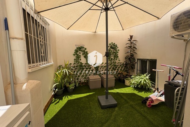 D'occasion - Appartement -
Torrevieja - Costa Blanca
