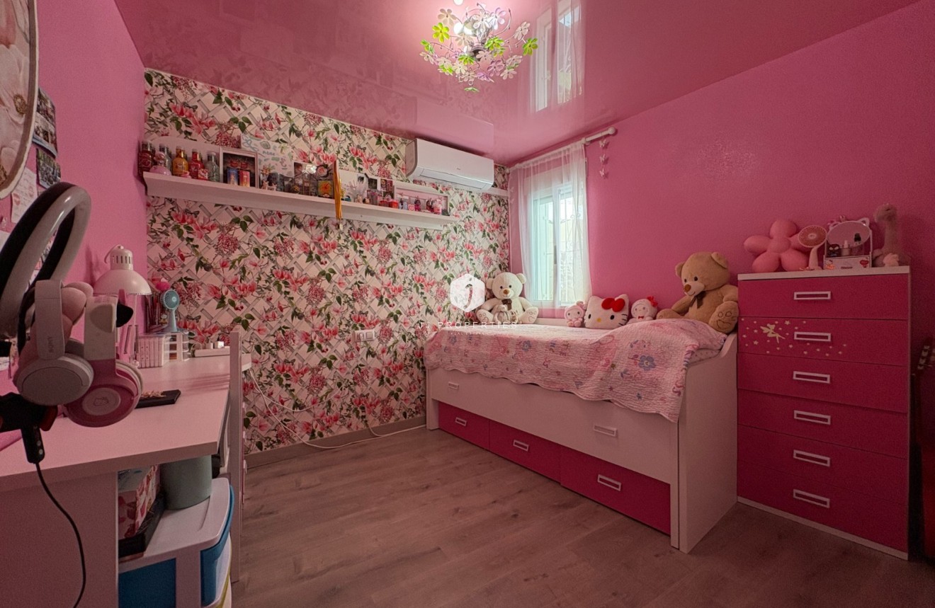 D'occasion - Appartement -
Torrevieja - Costa Blanca