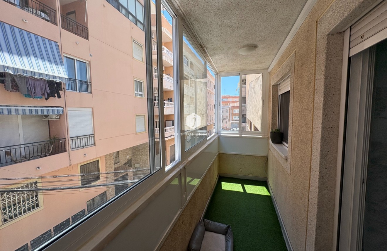 D'occasion - Appartement -
Torrevieja - Costa Blanca