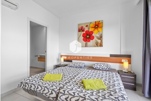 Aus zweiter Hand - Wohnung -
Orihuela Costa - Costa Blanca