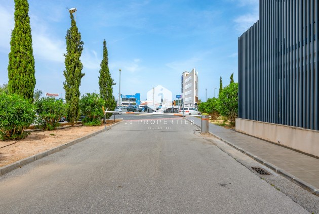Aus zweiter Hand - Wohnung -
Orihuela Costa - Costa Blanca