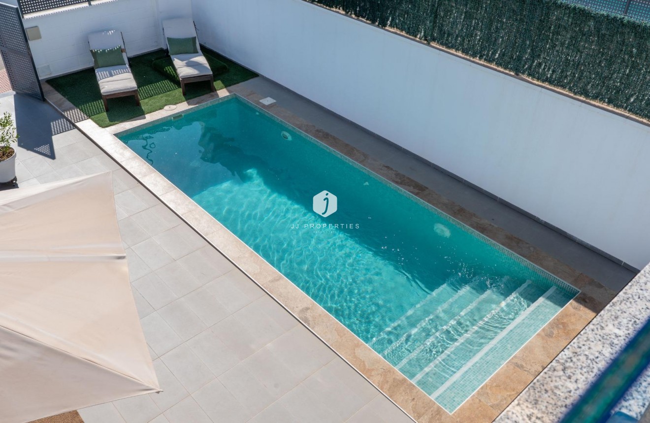 Resale - Villa -
Bigastro - D6