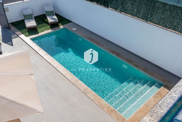Resale - Villa -
Bigastro - D6
