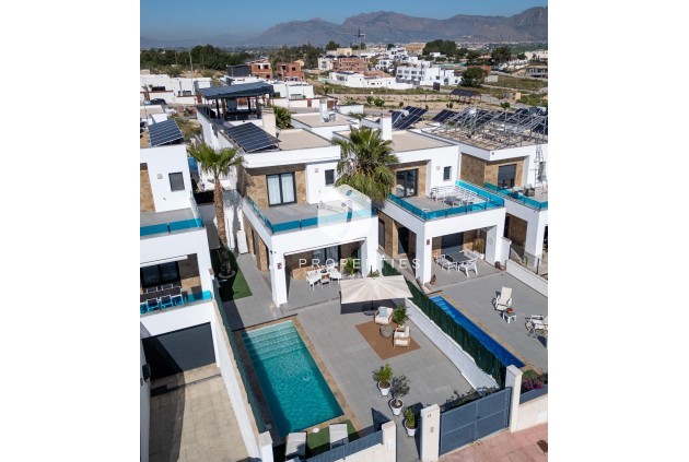 Resale - Villa -
Bigastro - D6