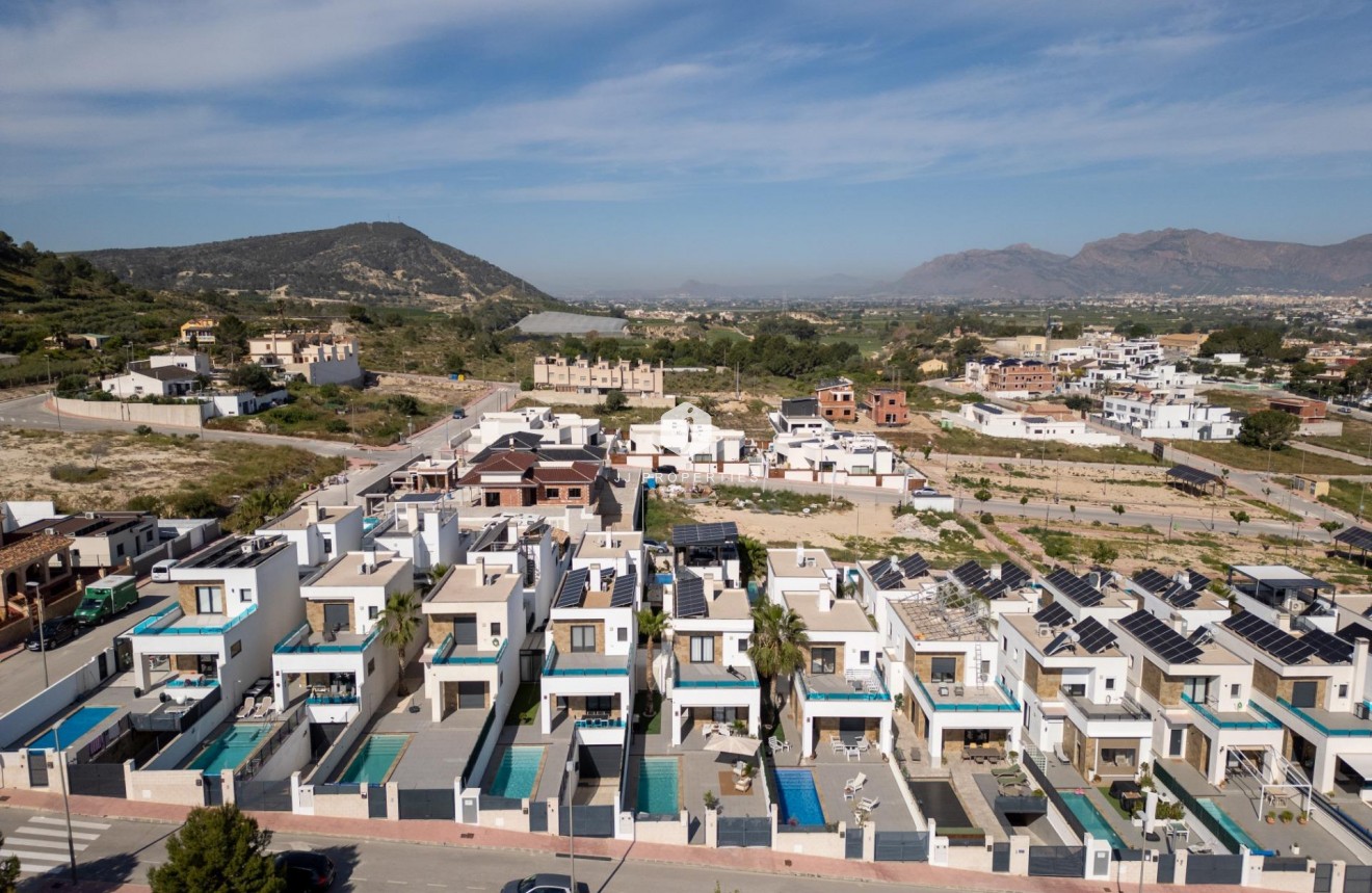 Resale - Villa -
Bigastro - D6