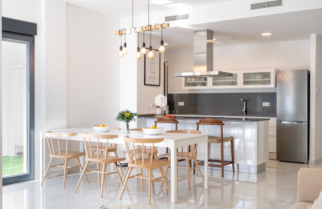 Resale - Villa -
Bigastro - D6