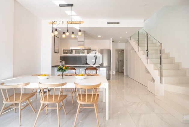 Resale - Villa -
Bigastro - D6