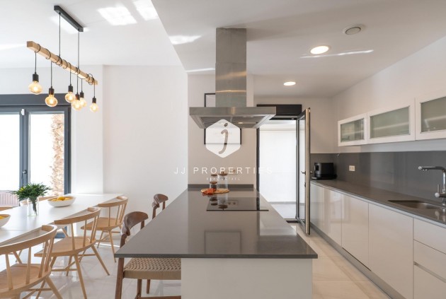 Resale - Villa -
Bigastro - D6