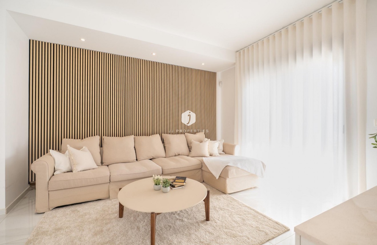 Resale - Villa -
Bigastro - D6