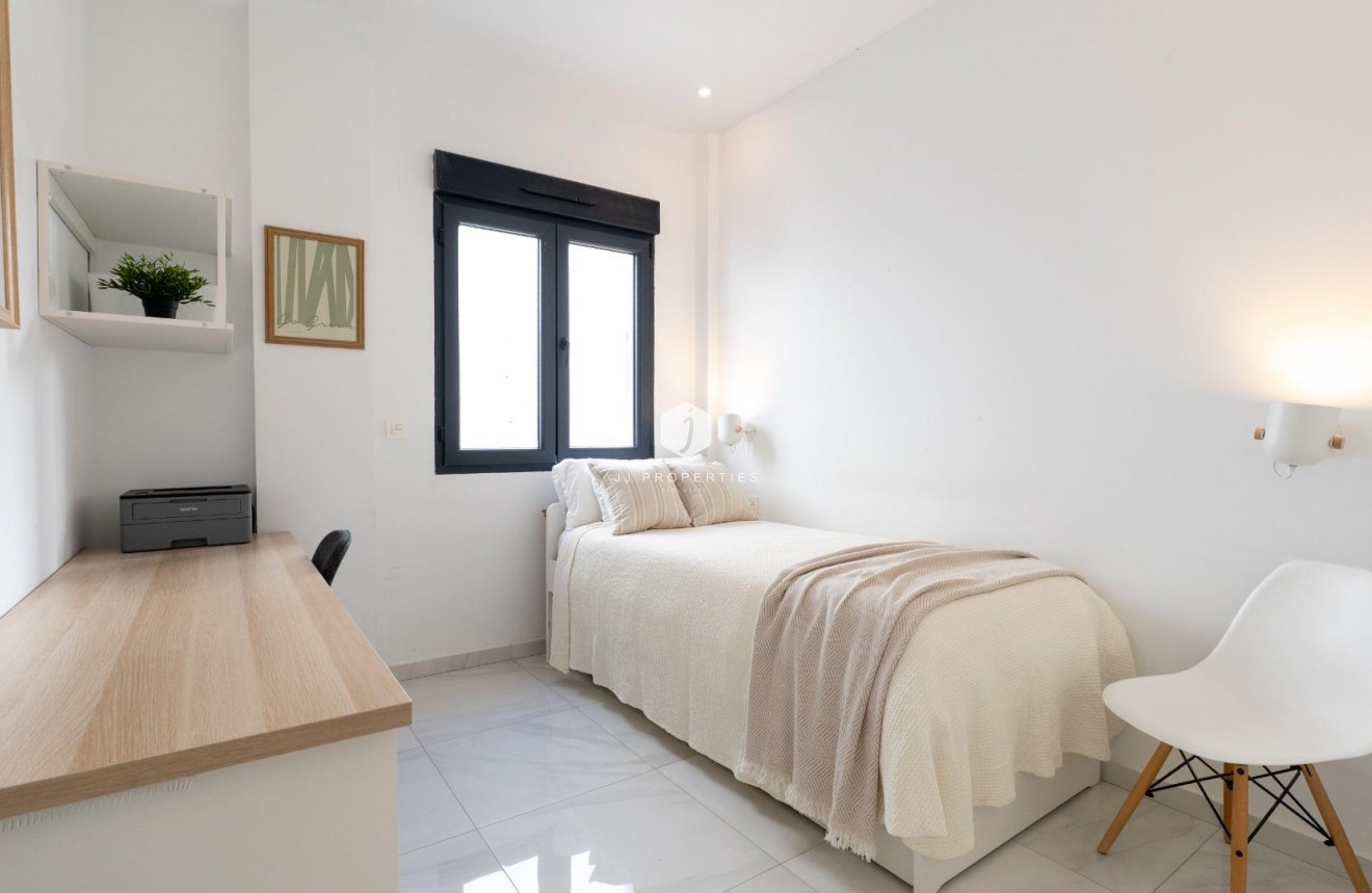 Resale - Villa -
Bigastro - D6