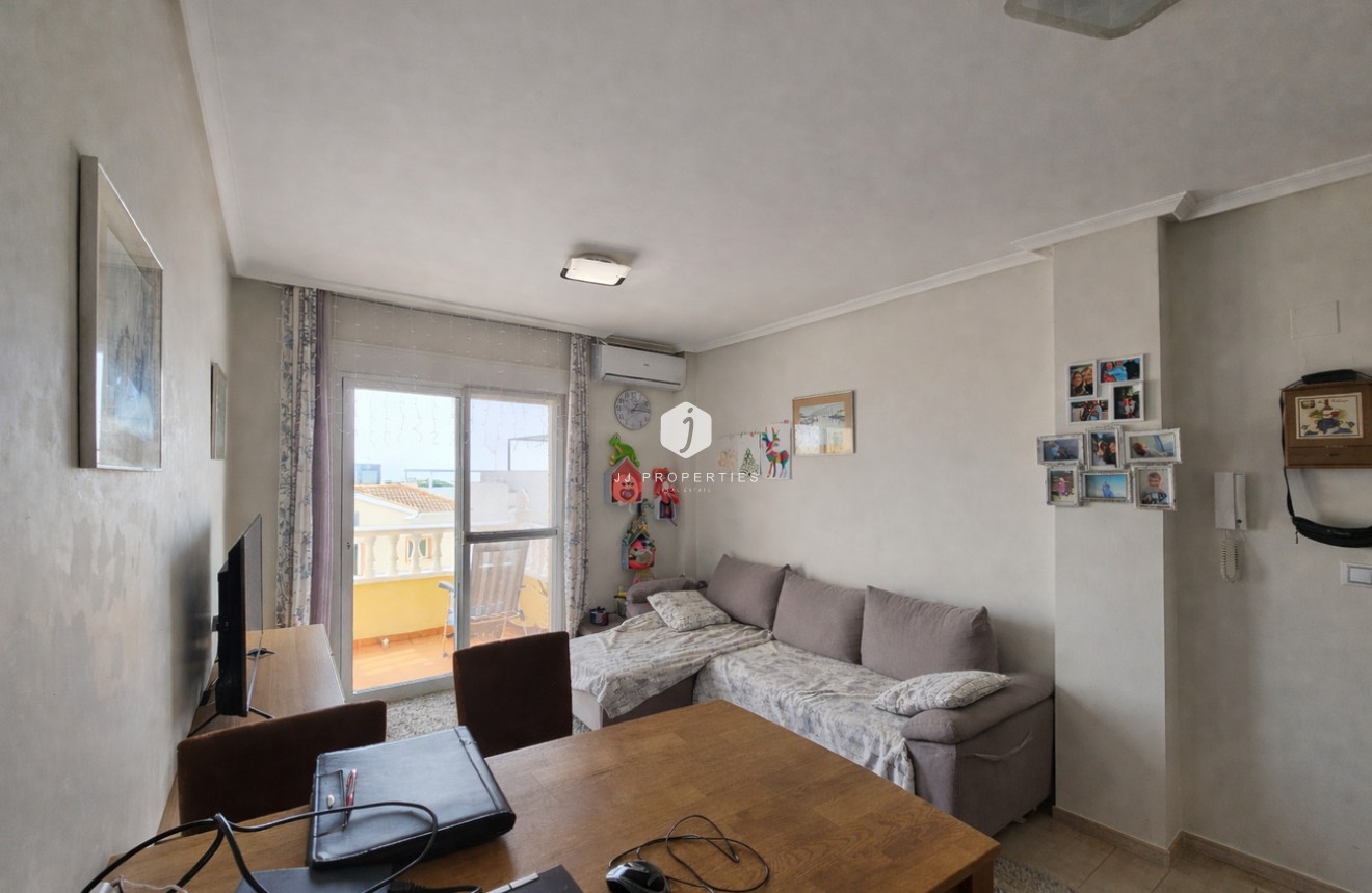 Aus zweiter Hand - Wohnung -
Lomas de Caboroig - Costa Blanca