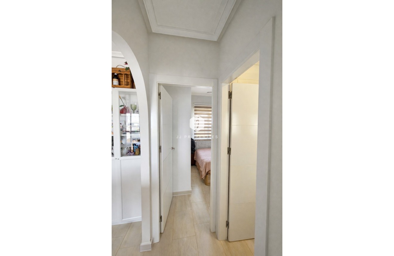 Aus zweiter Hand - Wohnung -
Lomas de Caboroig - Costa Blanca