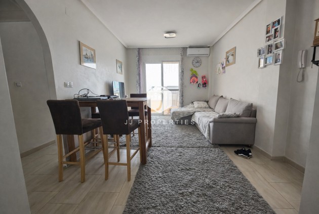 Aus zweiter Hand - Wohnung -
Lomas de Caboroig - Costa Blanca