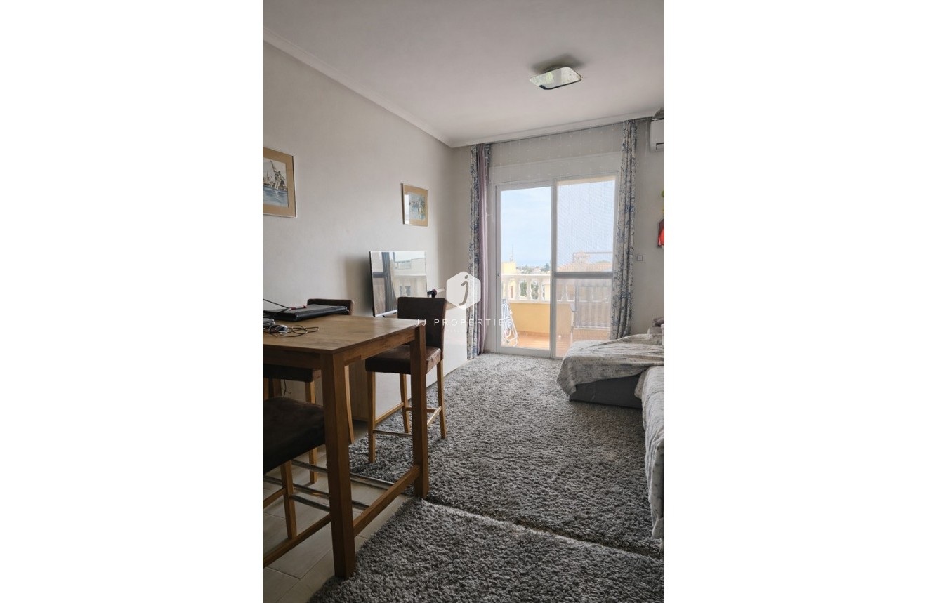 Aus zweiter Hand - Wohnung -
Lomas de Caboroig - Costa Blanca