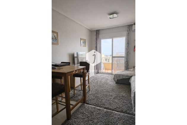 Aus zweiter Hand - Wohnung -
Lomas de Caboroig - Costa Blanca