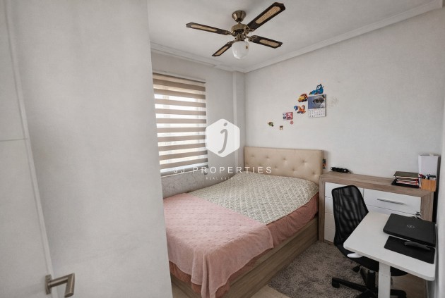 Aus zweiter Hand - Wohnung -
Lomas de Caboroig - Costa Blanca