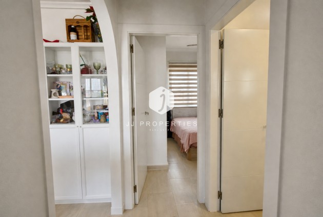 Aus zweiter Hand - Wohnung -
Lomas de Caboroig - Costa Blanca