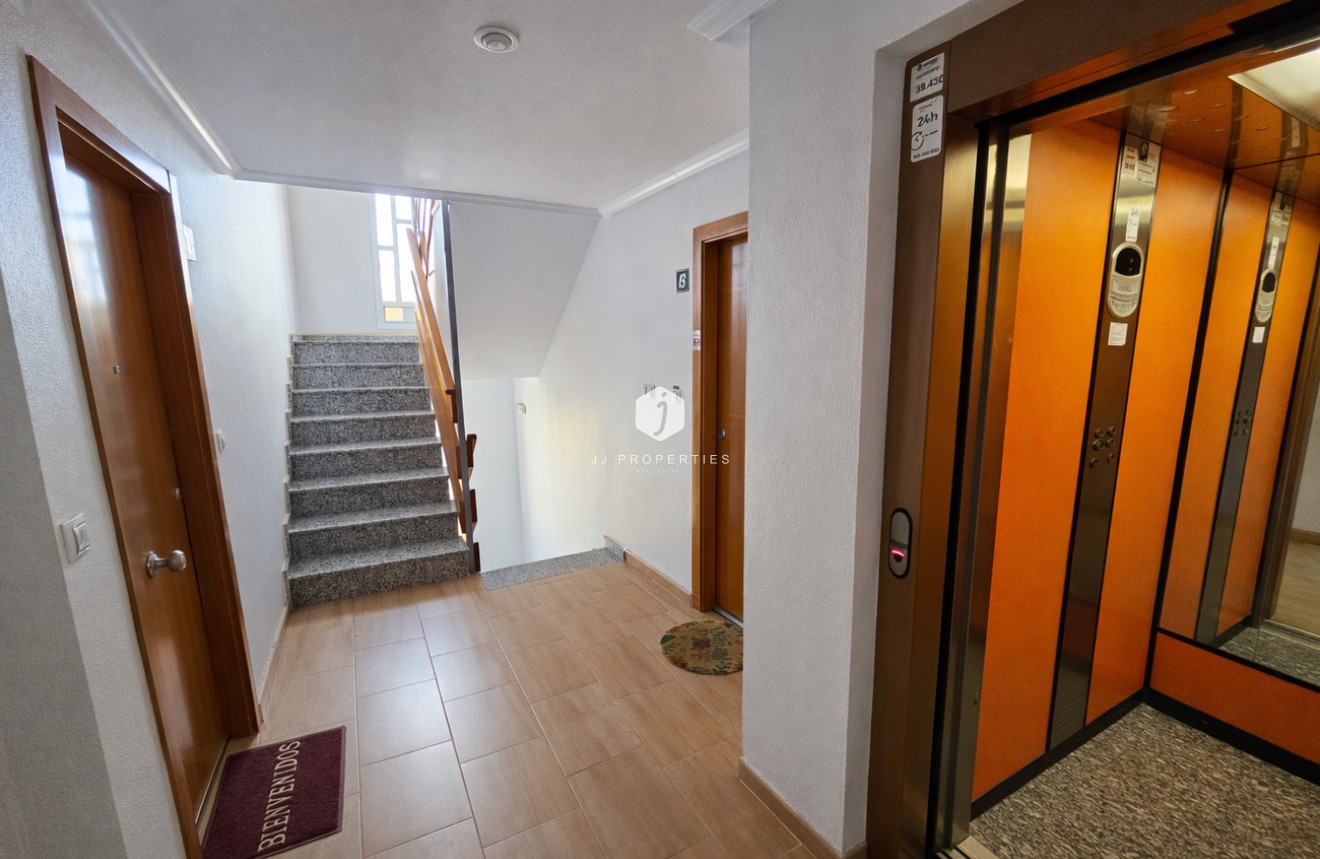 Aus zweiter Hand - Wohnung -
Lomas de Caboroig - Costa Blanca